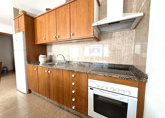 Paradise カレタ・デ・ファマラ